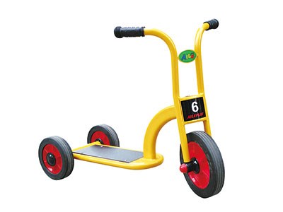 AD-017A Scooter-three wheels 